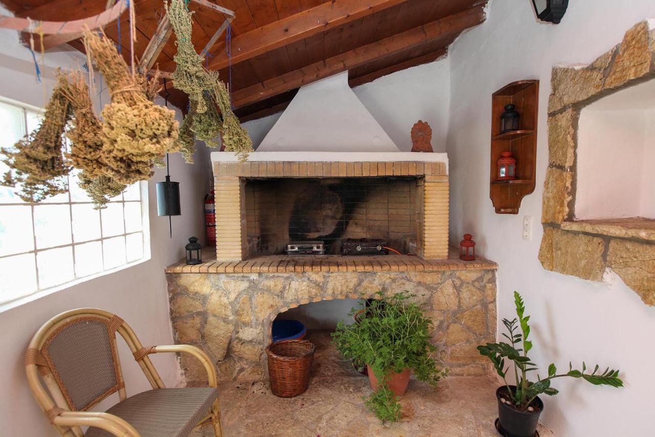 Traditional Guesthouse Asimakis Anifion Exterior photo